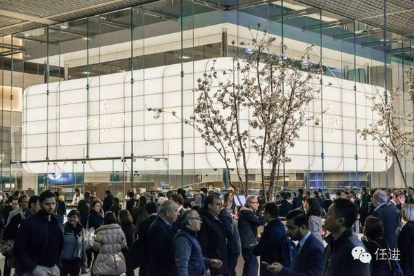 “奧斯卡”巴塞爾鐘表珠寶展廳設(shè)計(jì)大牌精彩放(圖6) “奧斯卡”巴塞爾鐘表珠寶展廳設(shè)計(jì)大牌精彩放(圖6)