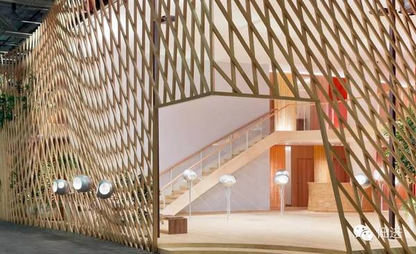 “奧斯卡”巴塞爾鐘表珠寶展廳設(shè)計(jì)大牌精彩放(圖11) “奧斯卡”巴塞爾鐘表珠寶展廳設(shè)計(jì)大牌精彩放(圖11)