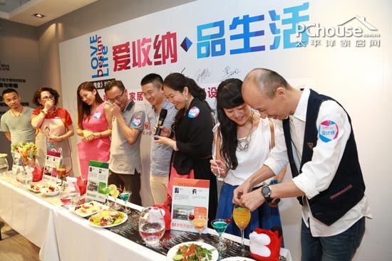 圣象整體廚房廣州展廳迎來首批家裝設(shè)計師(圖6) 圣象整體廚房廣州展廳迎來首批家裝設(shè)計師(圖6)