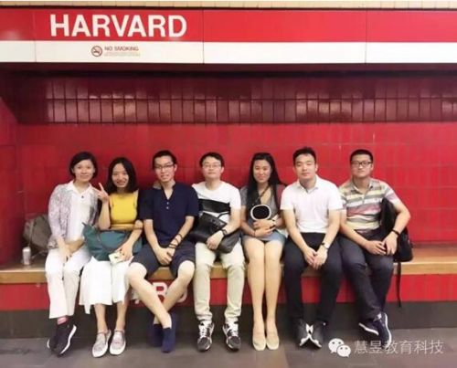 神秘機(jī)器人現(xiàn)身常青藤院校和東盟展(圖1) 神秘機(jī)器人現(xiàn)身常青藤院校和東盟展(圖1)