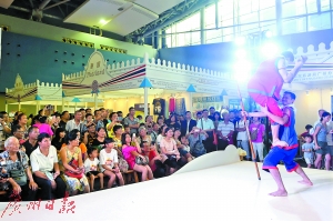 老廣周末廣博會趁墟 不出城享“海內(nèi)外食樂購”(圖3) 老廣周末廣博會趁墟 不出城享“海內(nèi)外食樂購”(圖3)