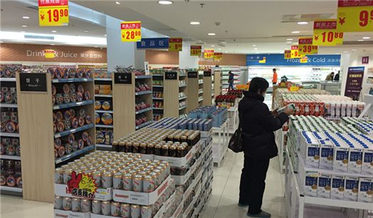 跨境電商亮相東疆進(jìn)口商品展(圖1) 跨境電商亮相東疆進(jìn)口商品展(圖1)