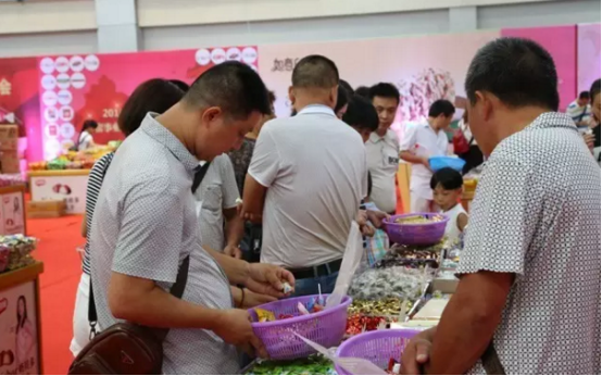 華南城國(guó)際會(huì)展中心首個(gè)展會(huì)圓滿結(jié)束(圖2) 華南城國(guó)際會(huì)展中心首個(gè)展會(huì)圓滿結(jié)束(圖2)