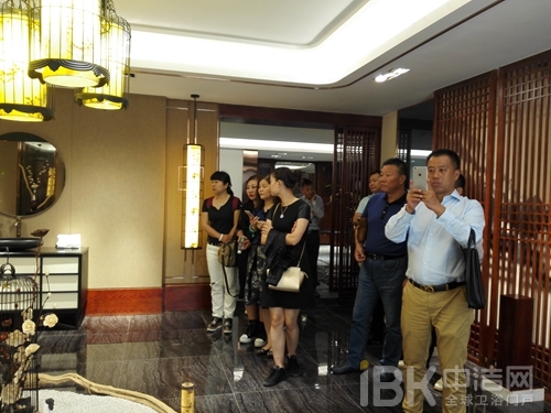 心海伽藍(lán)展廳全新亮相，迎經(jīng)銷商考察團(tuán)首批參觀