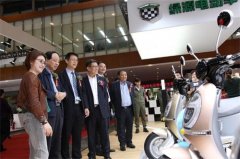 綠源電動車德國工業(yè)色彩4.0 驚艷南京國際展