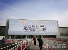 相聚北京展會(huì) 藍(lán)卡屢獲殊榮