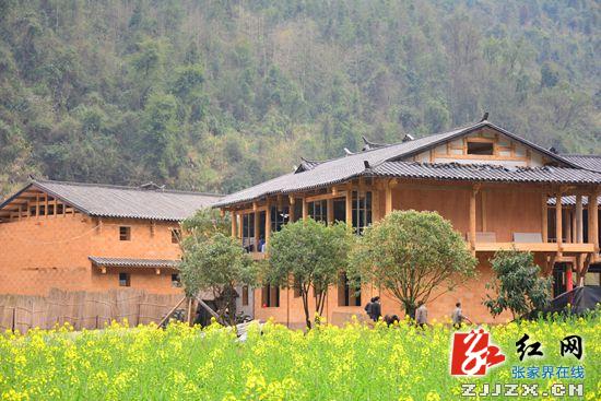 “土家織錦”展館將落戶黃龍洞景區(qū)(圖3) “土家織錦”展館將落戶黃龍洞景區(qū)(圖3)